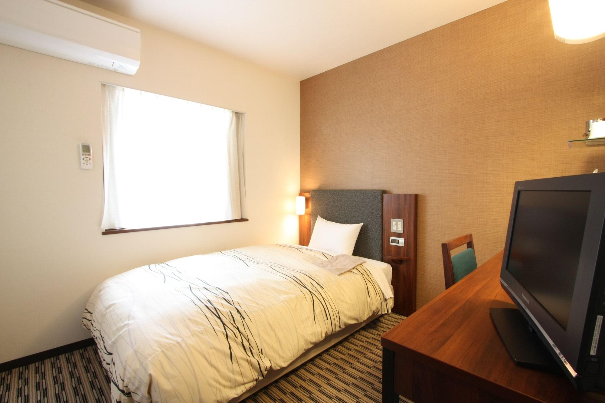 Uozu Manten Hotel Ekimae Экстерьер фото