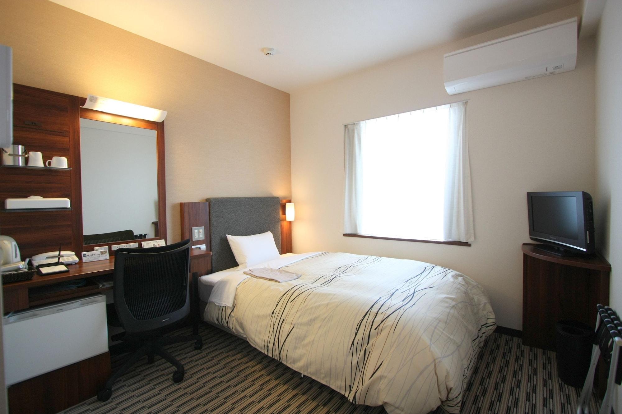 Uozu Manten Hotel Ekimae Экстерьер фото