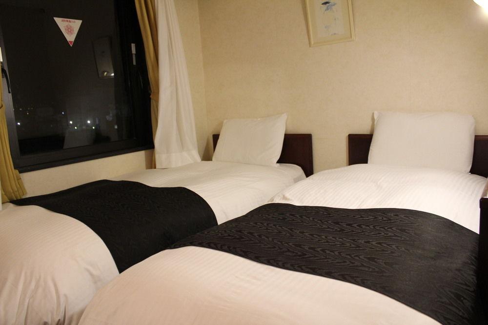 Uozu Manten Hotel Ekimae Экстерьер фото