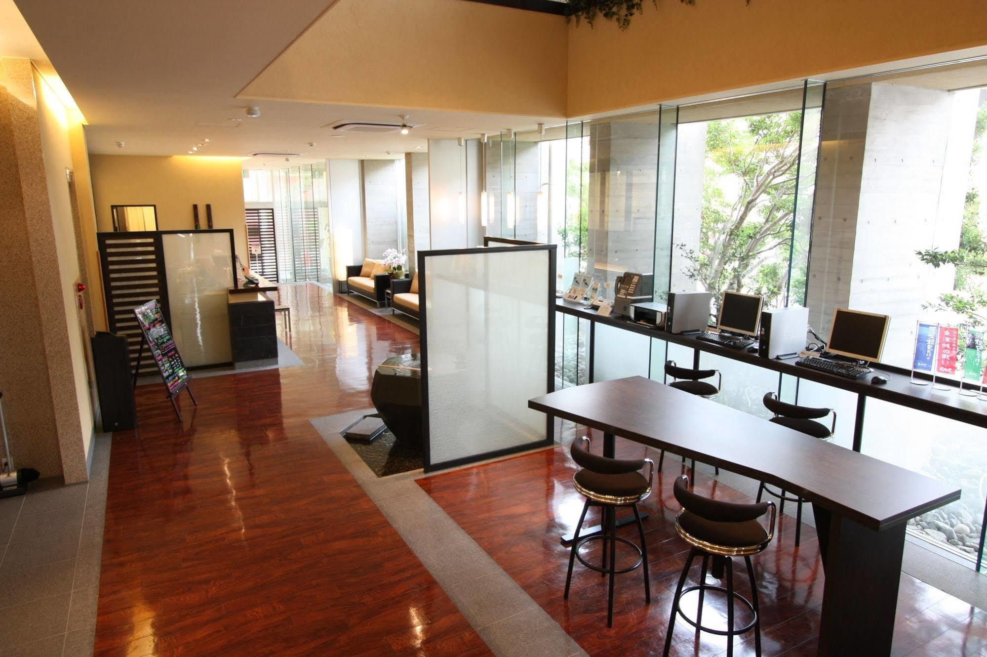 Uozu Manten Hotel Ekimae Экстерьер фото